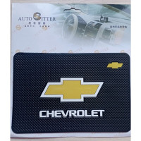 Коврик противоскользящий на панель chevrolet (19.7см*13,3см)