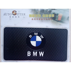 Коврик противоскользящий на панель bmw (25.8см*13,3см)