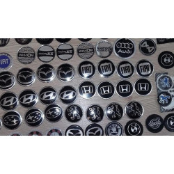 Наклейки на колпачки ступицы металлизированные(ком.4шт) ø56мм