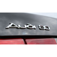 Надпись ауди 80 хром